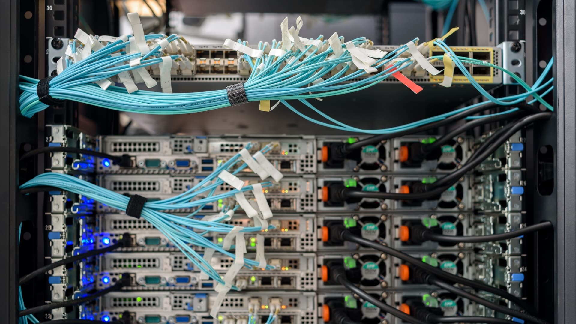 Ethernet-Kabellösungen für die Luft- und Raumfahrt- und Verteidigungsindustrie